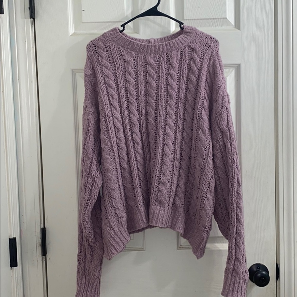 American Eagle Sweater